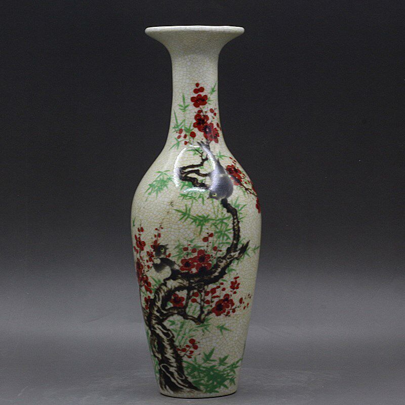 Vintage Collectible Bottles - แจกันเซรามิกโบราณจากเมืองจิ่งเต๋อเจิ้น ลายดอกพลัมใบหลิว ของสะสมวินเทจ ของตกแต่งบ้าน