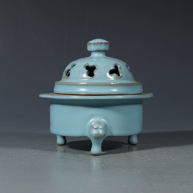 เครื่องหอมพอร์ซเลนเคลือบสีฟ้าแ - Vintage Collectible Bottles บทวิจารณ์และราคา