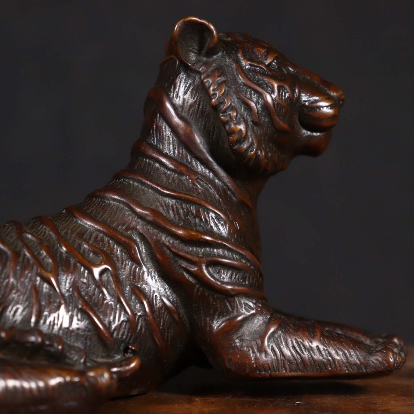 จีนฮวงจุ้ย รูปปั้นเสือทองแดงโบ - Vintage Collectibles Store บทวิจารณ์และราคา