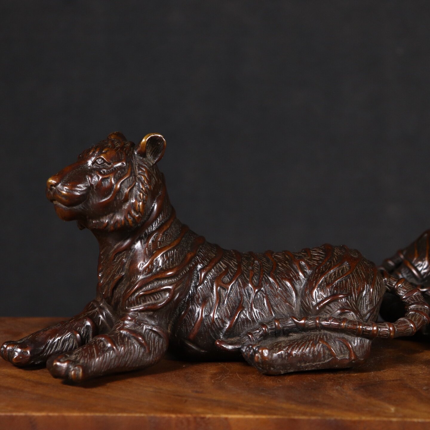 จีนฮวงจุ้ย รูปปั้นเสือทองแดงโบ - Vintage Collectibles Store บทวิจารณ์และราคา